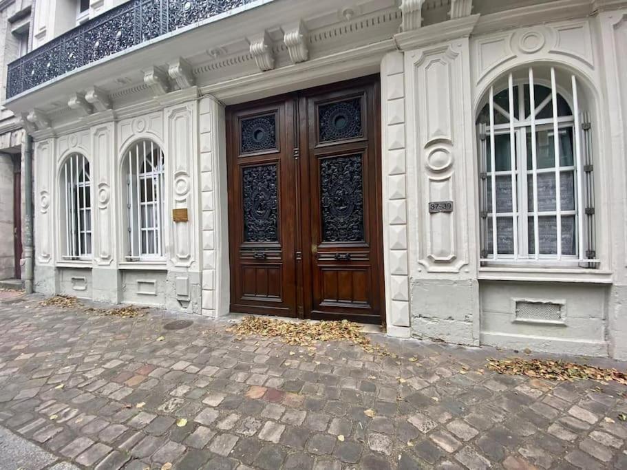 Le Gustave, Charme & Equipements Au Coeur De Rouen Lägenhet Exteriör bild